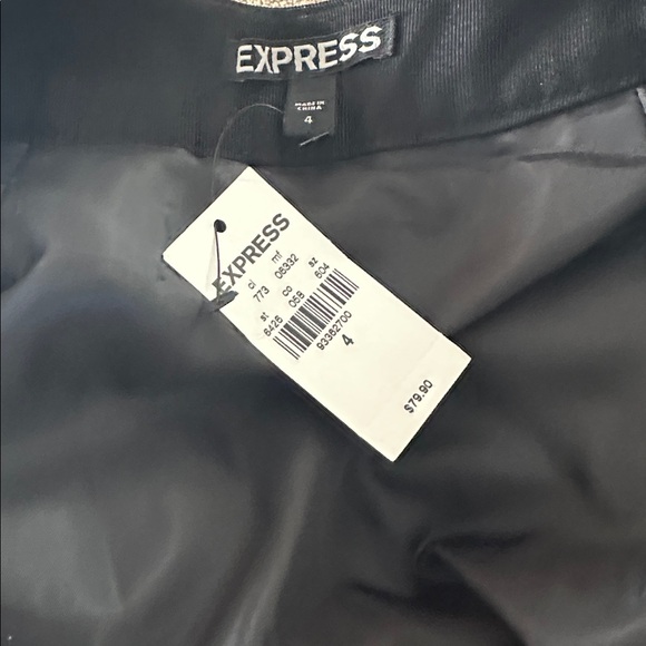 Express wide pleated Skirt NWT - Picture 6 of 8